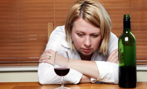 Профессиональная помощь в лечении алкоголизма у женщин